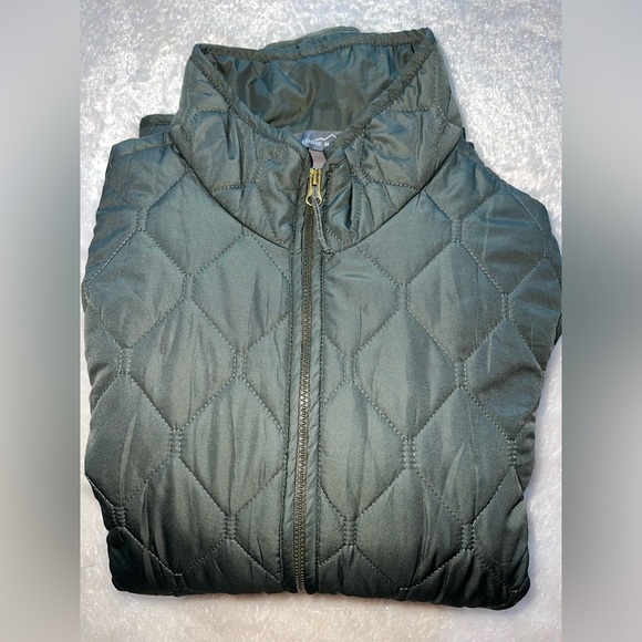Eddie Bauer | Women’s Quilted Puffer Jacket - Picture 3 of 7